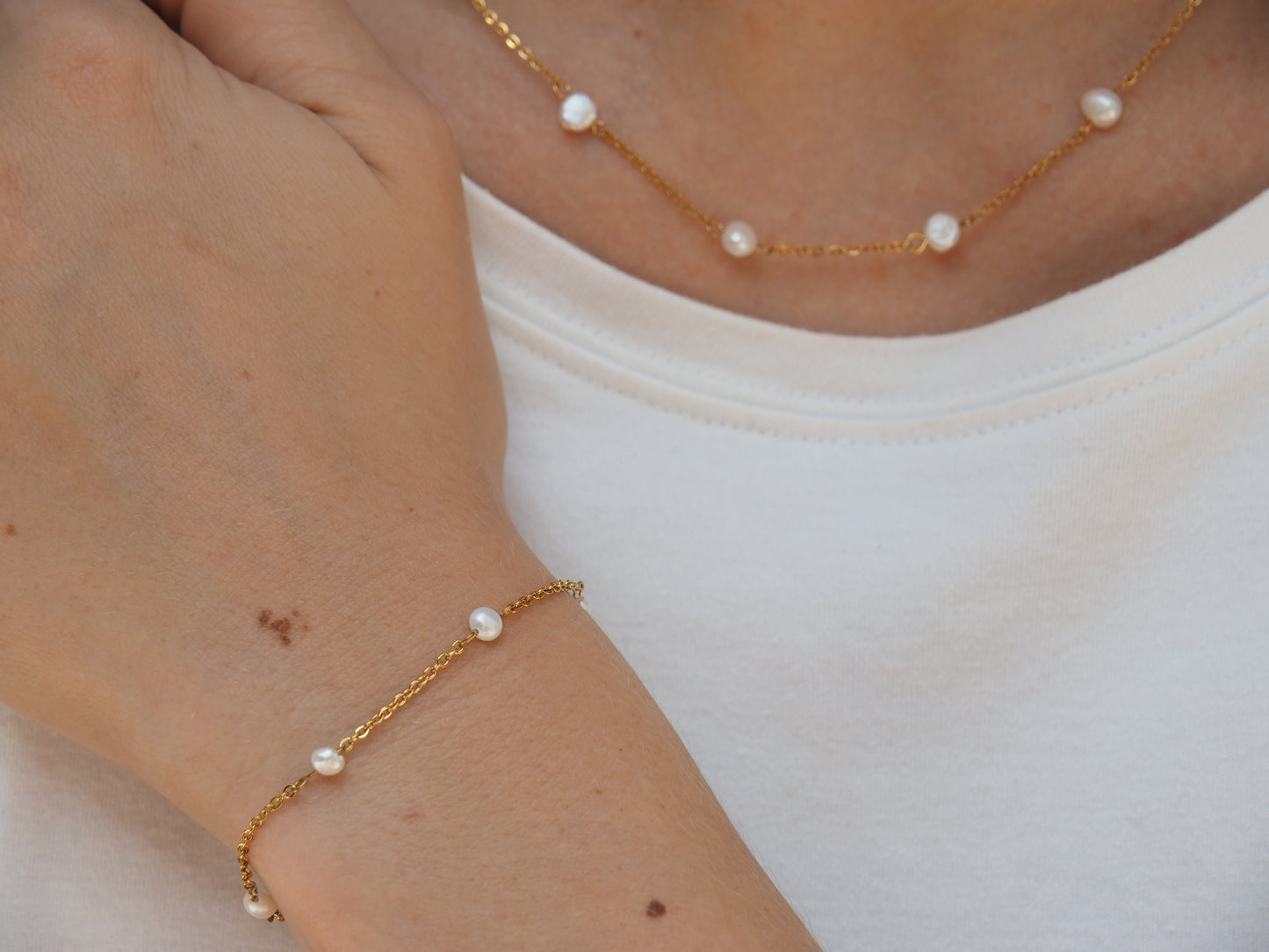 Moonlit Pearl Bracelet